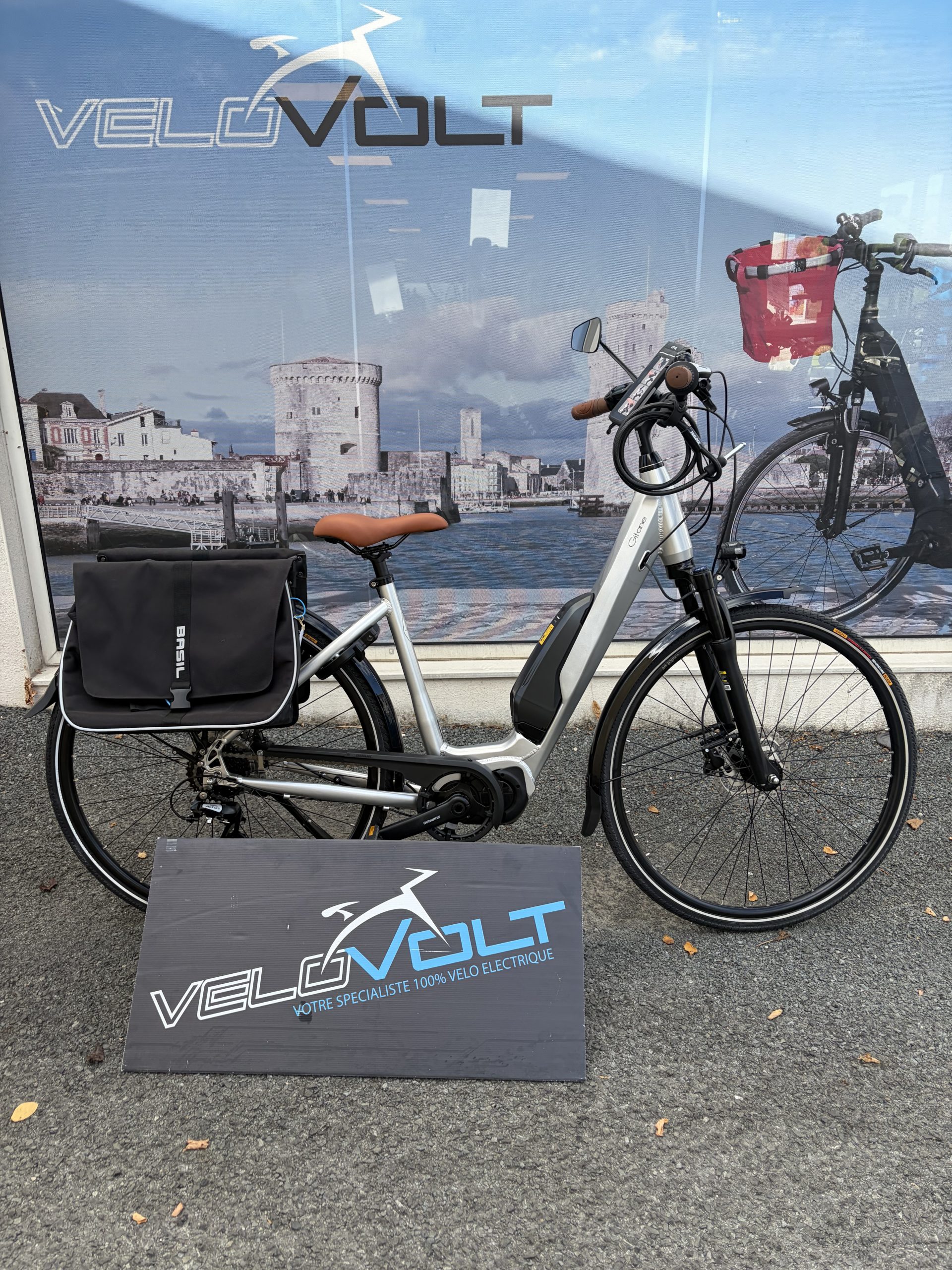 VELO ELECTRIQUE LA ROCHELLE VELOVOLT GITANE PROMO DU MOIS GITANE E-CITY STEPS D8+ 28" – Image 1